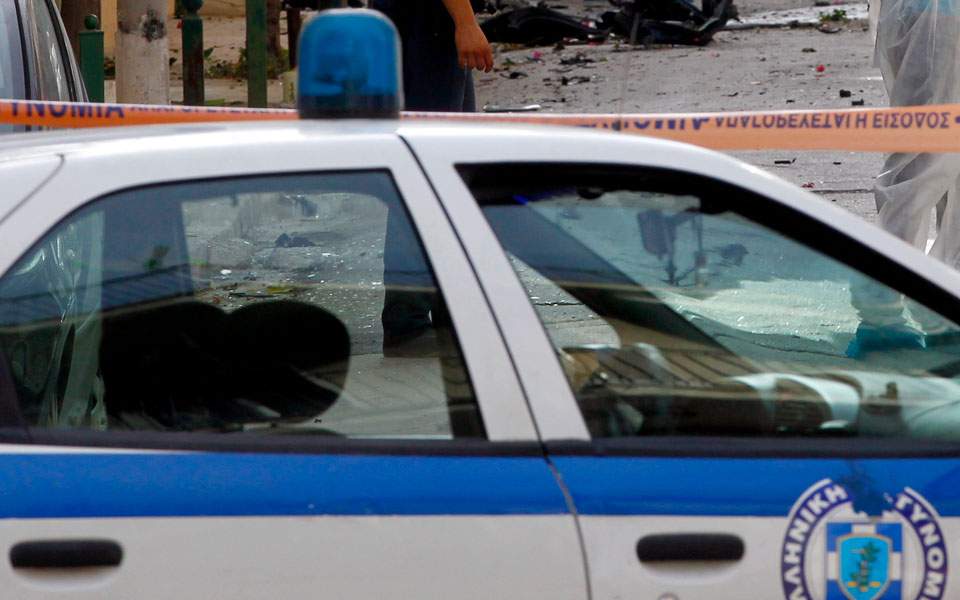 Armed robbery in southern Athens suburb