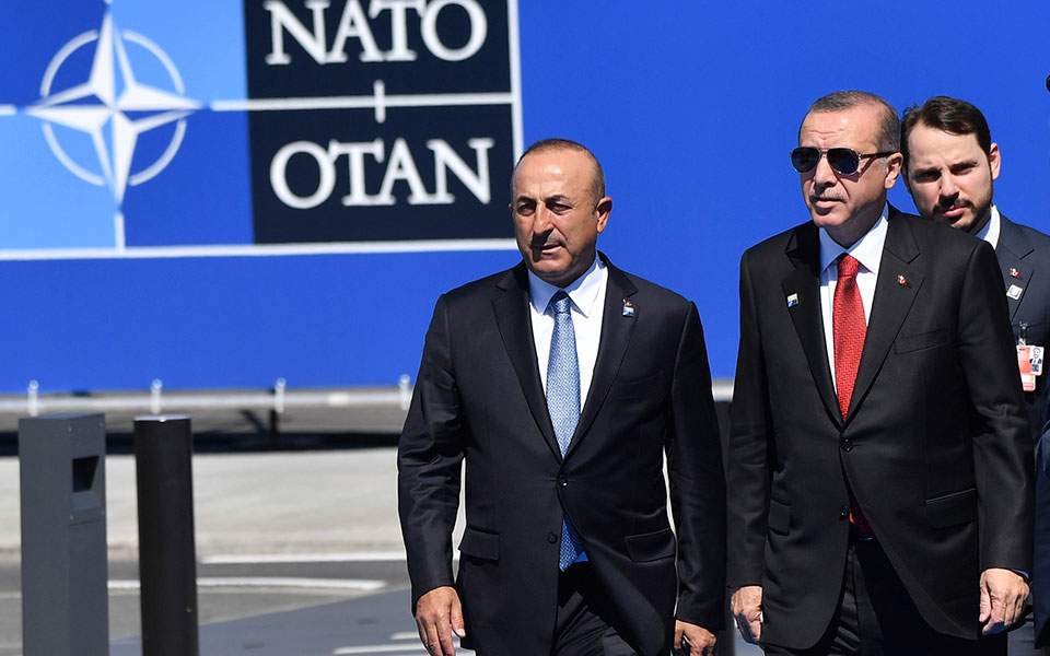 Turkey says it will retaliate if US halts weapons sales