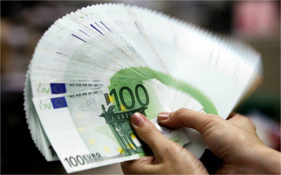 Greeks spend their locked-away euros