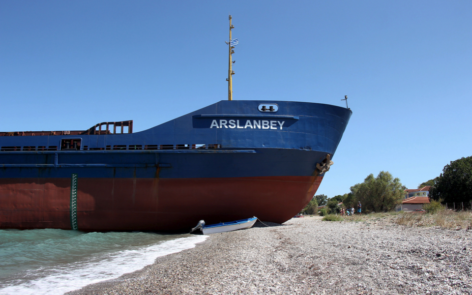 Grounded ship off Evia refloated