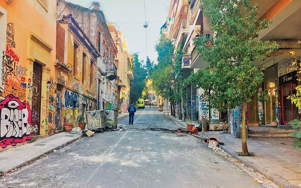 Molotov cocktails cause more damage in Exarchia