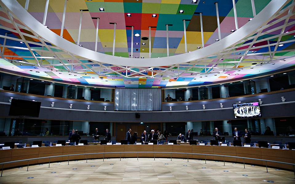 Dendias asks for EU foreign ministers’ meeting on migration
