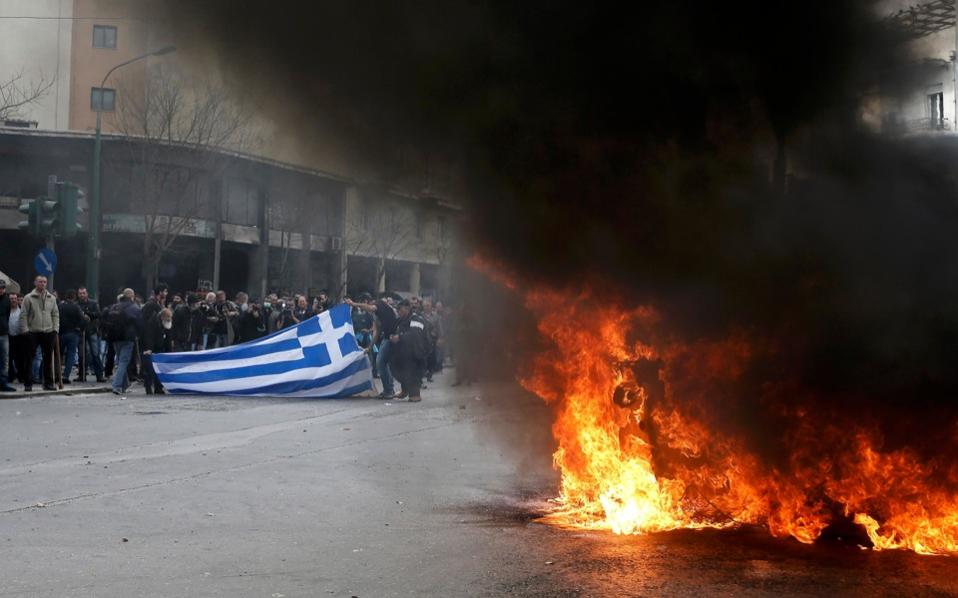 Greek farmers clash with riot police in pensions protest