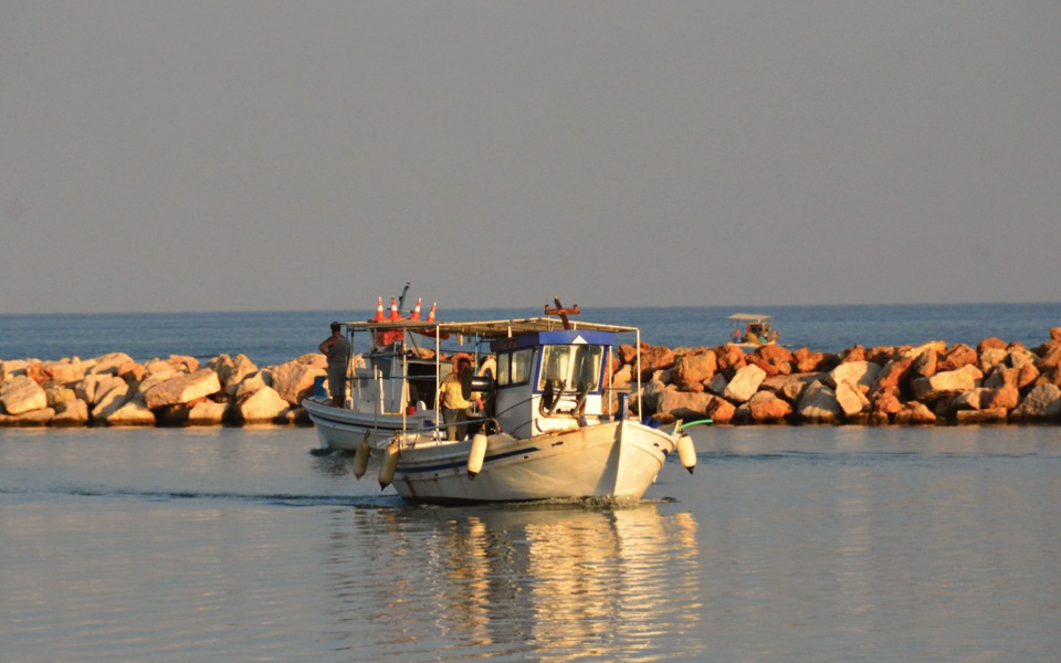 Greek fisherman detained by Turkish coast guard