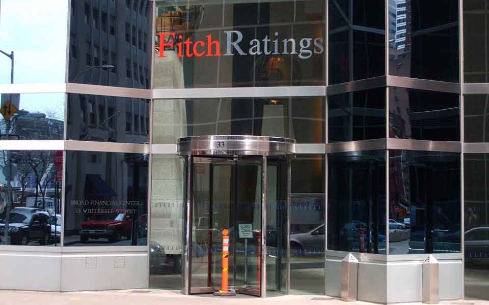 Commission, Fitch give their nod to government policies