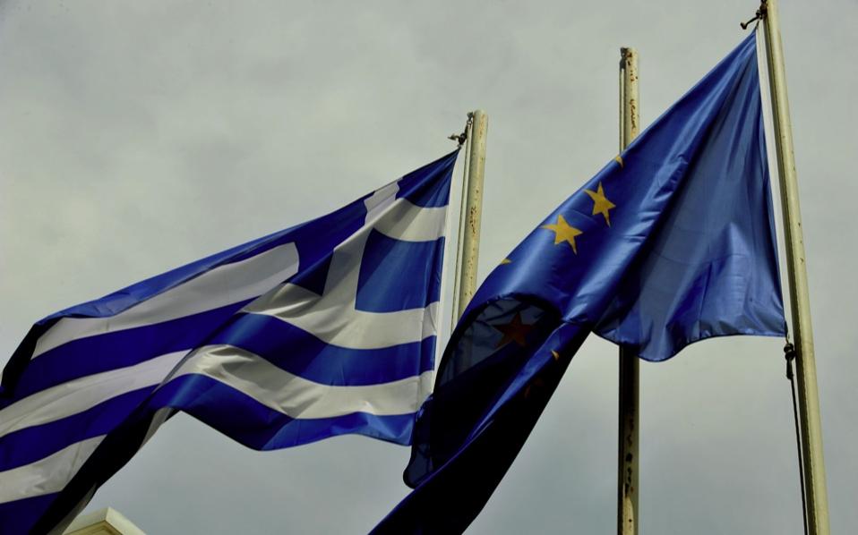Slow progress on Greek reforms, May 9 deal unlikely, say sources