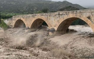 Rain causes damage in Crete, power cuts in Attica