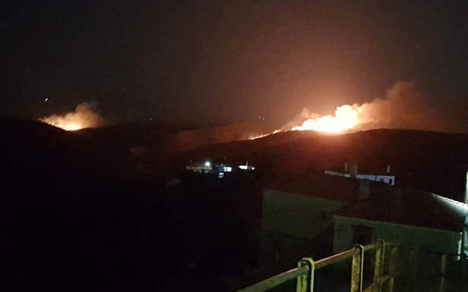 Big fire in Evia partially contained, say firefighters