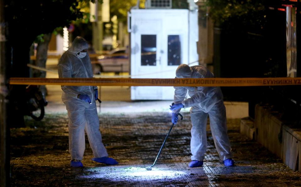 Greek police seek perpetrators in French embassy attack