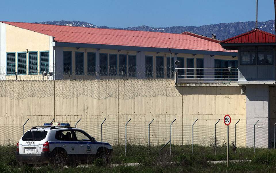 Inmate dies at Trikala Prison from apparent head injury