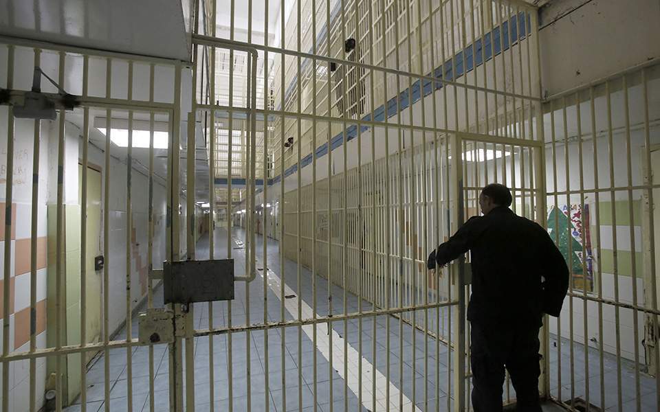 Greek prisons brimming with knives, official tells House