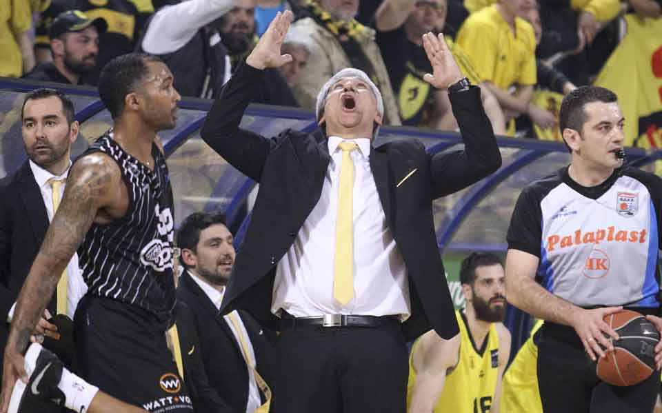 Sports Digest: Aris sacks Giannakis after derby loss to PAOK