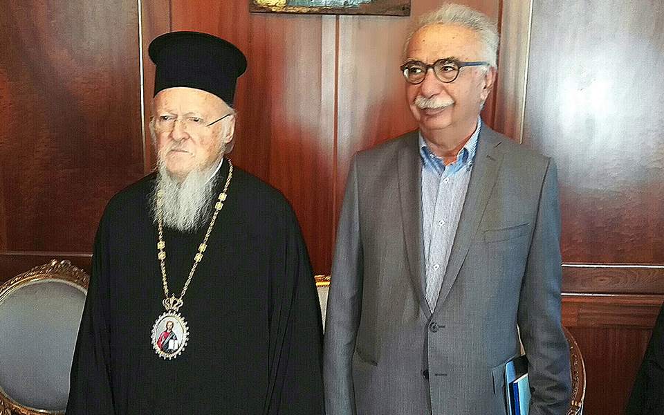 Gavroglou to brief Patriarchate’s Holy Synod on tentative deal