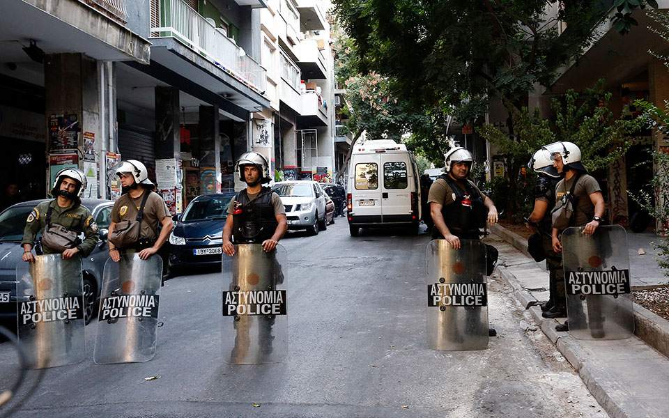 Police continue crackdown on Exarchia lawlessness
