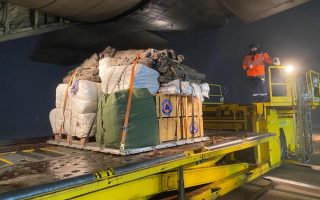 Greek mission delivers humanitarian aid to earthquake-stricken Croatia