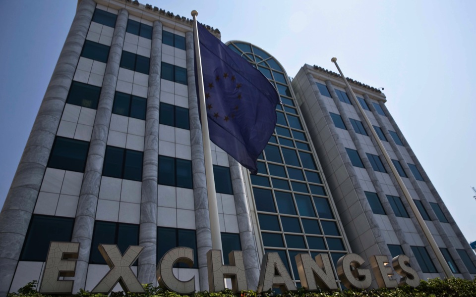 Hellenic Exchanges Q2 net profit per share drops to 0.07 euros