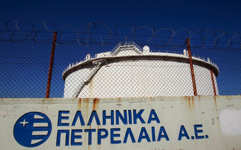 Greece could sell 51 pct stake in Hellenic Petroleum, sources say