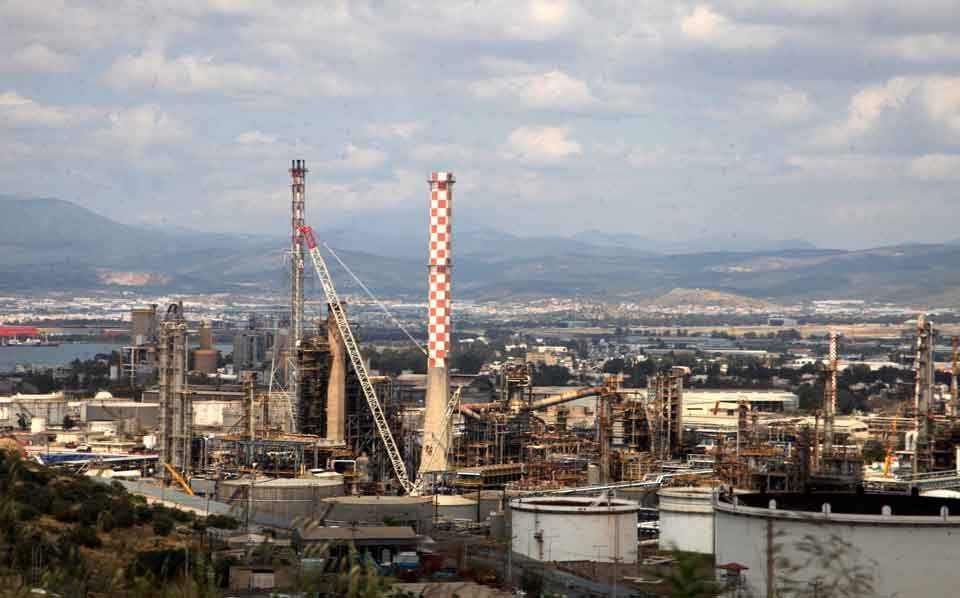Hellenic Petroleum sell-off stalls as no bids made