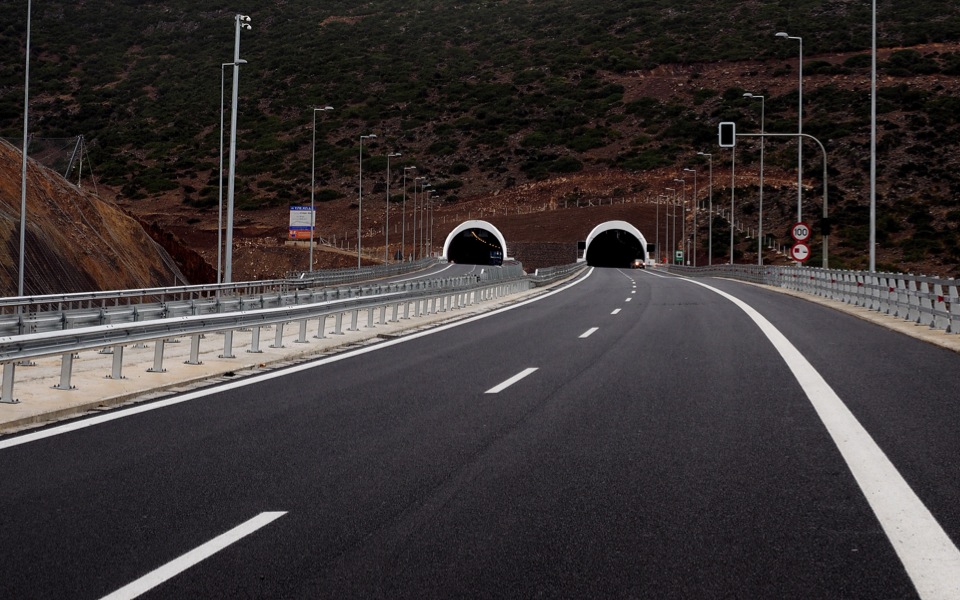 Roadworks to divert traffic on Athens-Corinth highway