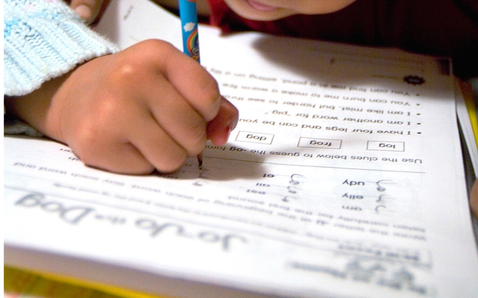 Teachers dismiss scheme for homework-free weekends