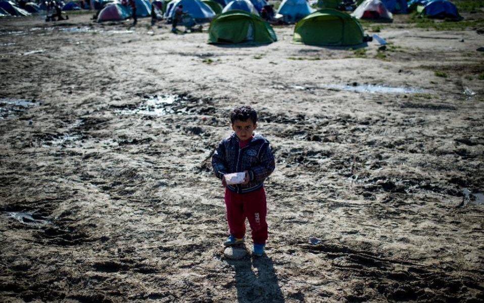MEPs to inspect conditions at refugee centers, camps in Greece