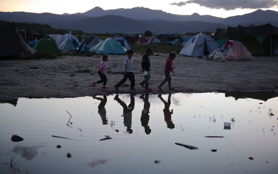 Migrant centers in turmoil amid fears for minors
