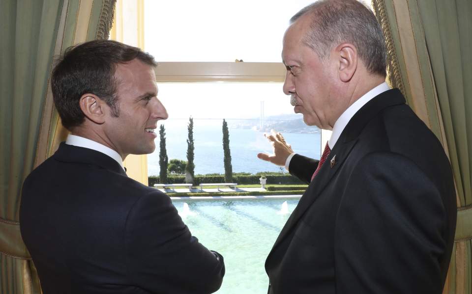 Ankara woos France, Greece awaits Pompeo
