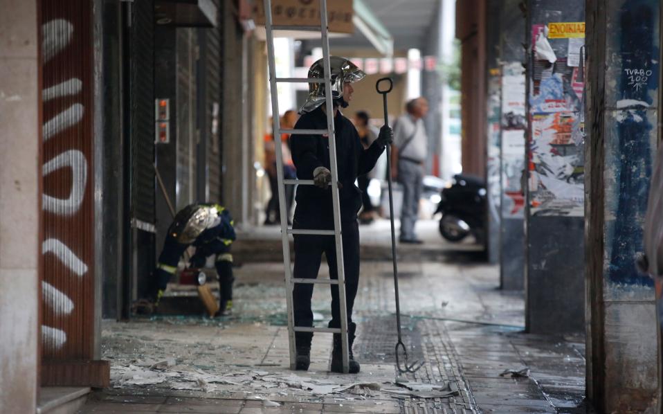 Militant anarchists claim late-night Athens bomb blast