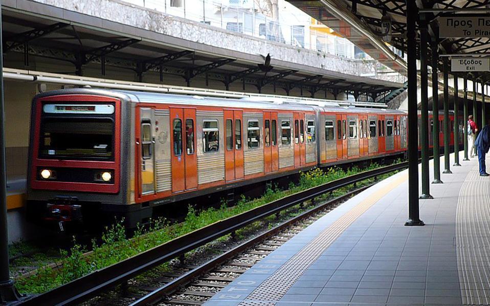 Athens metro workers to strike over working conditions