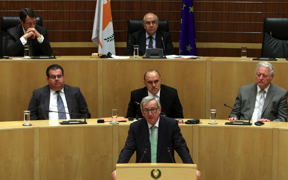 Juncker tells Cyprus to make peace now