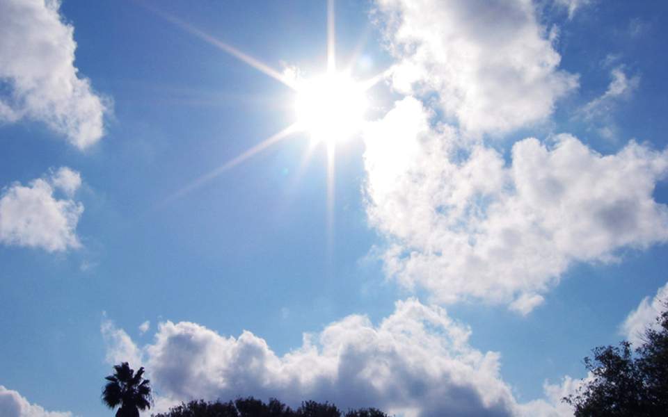 High temperatures return in Greece this week