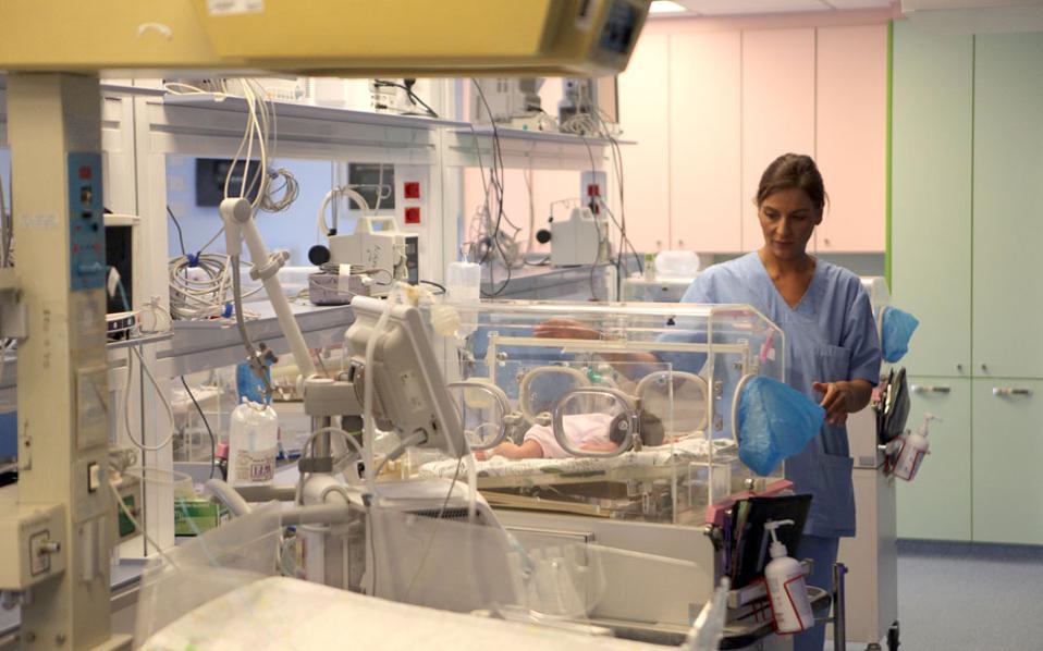 Six in 10 births in Greece are via C-section