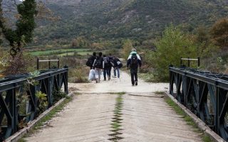 Albania returns six Syrians to Greece