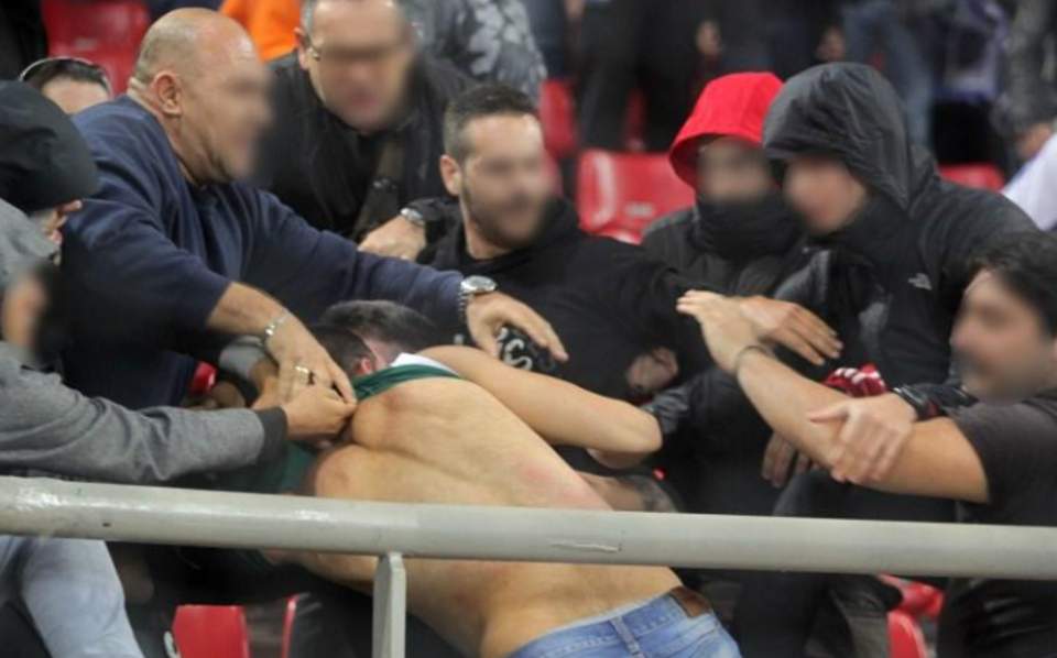 Greece to investigate crowd trouble during World Cup qualifier