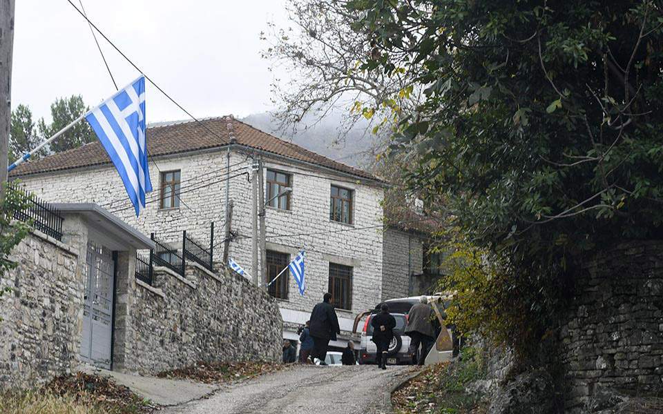 Albanian police release 12 Greeks detained in Gjirokaster
