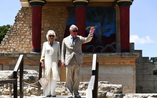 British royal couple visit Knossos