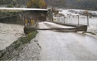 Bridge collapses after heavy rain near Konitsa