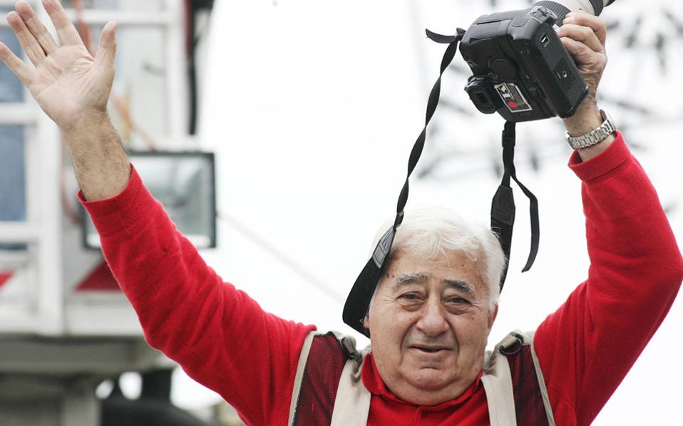 Legendary Thessaloniki photojournalist Kyriakidis dies at 92