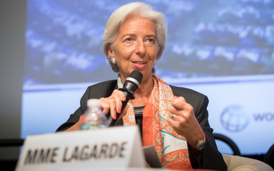 IMF raises growth forecast for 2018 to 2.6 percent
