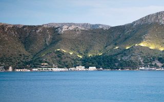 Strict lockdown on Leros extended for a week