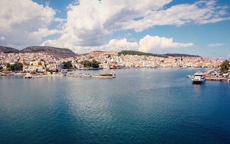 More restrictions imposed on Lesvos to tackle viral load