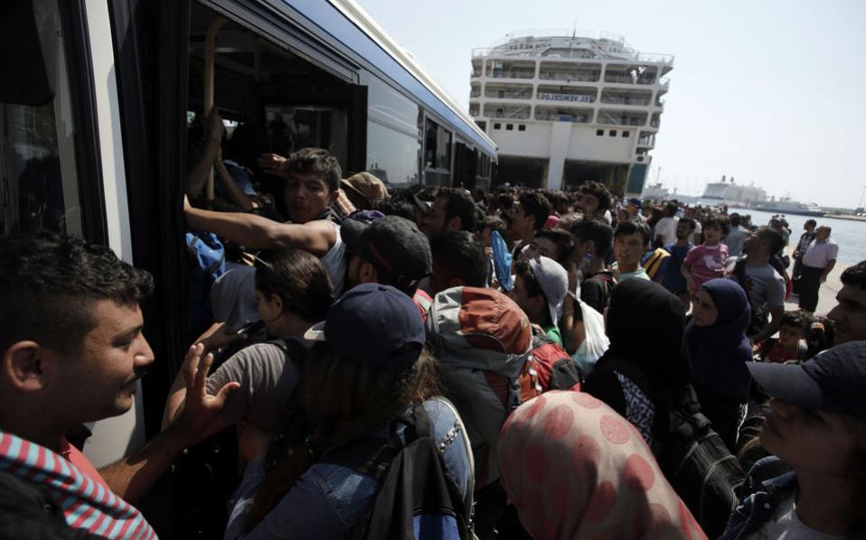 Greece temporarily suspends ferries transporting migrants from the islands