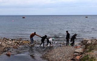 More migrants land on Lesvos