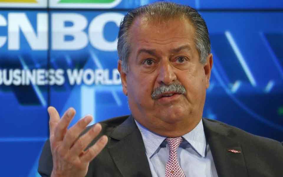 Dow chief Liveris steps down next month ahead of retirement