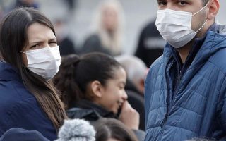 China donates 20,000 masks to Greek migrant reception centers