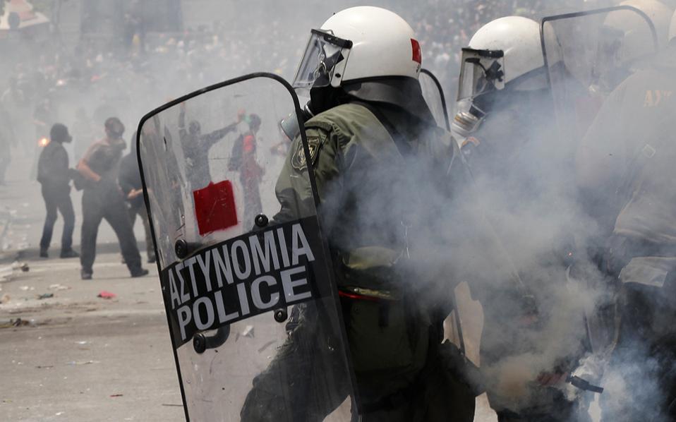 Opposition to Golden Dawn branch in Xanthi leads to clashes with police