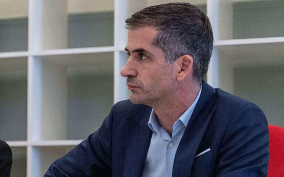 Athens mayor takes 50 pct pay cut to help fight coronavirus