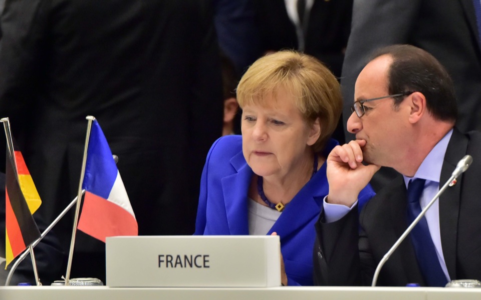 Hollande, Merkel said to meet in Paris Monday on Greece