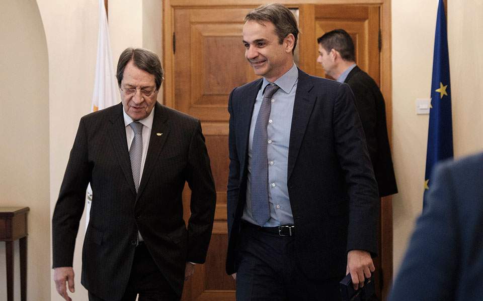 Mitsotakis lauds performance of Cypriot economy