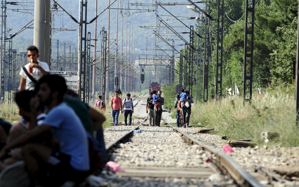UNHCR: 70,000 refugees fled to Greece last year; EU fails to reach resettlement target